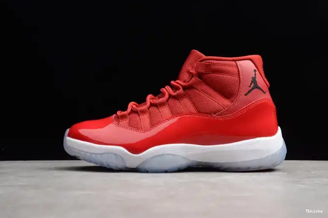 Reps TBK 11 378037-623 RetroGym Red Air Jordan 0423